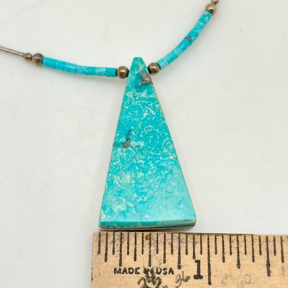 Vintage Triangular Turquoise and White Fossil Coral on Heishi Chain, Zuni (?) - Picture 9 of 9
